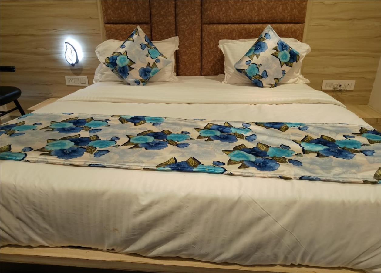 Hotel Lotus Villa Ahmedabad Eksteriør bilde