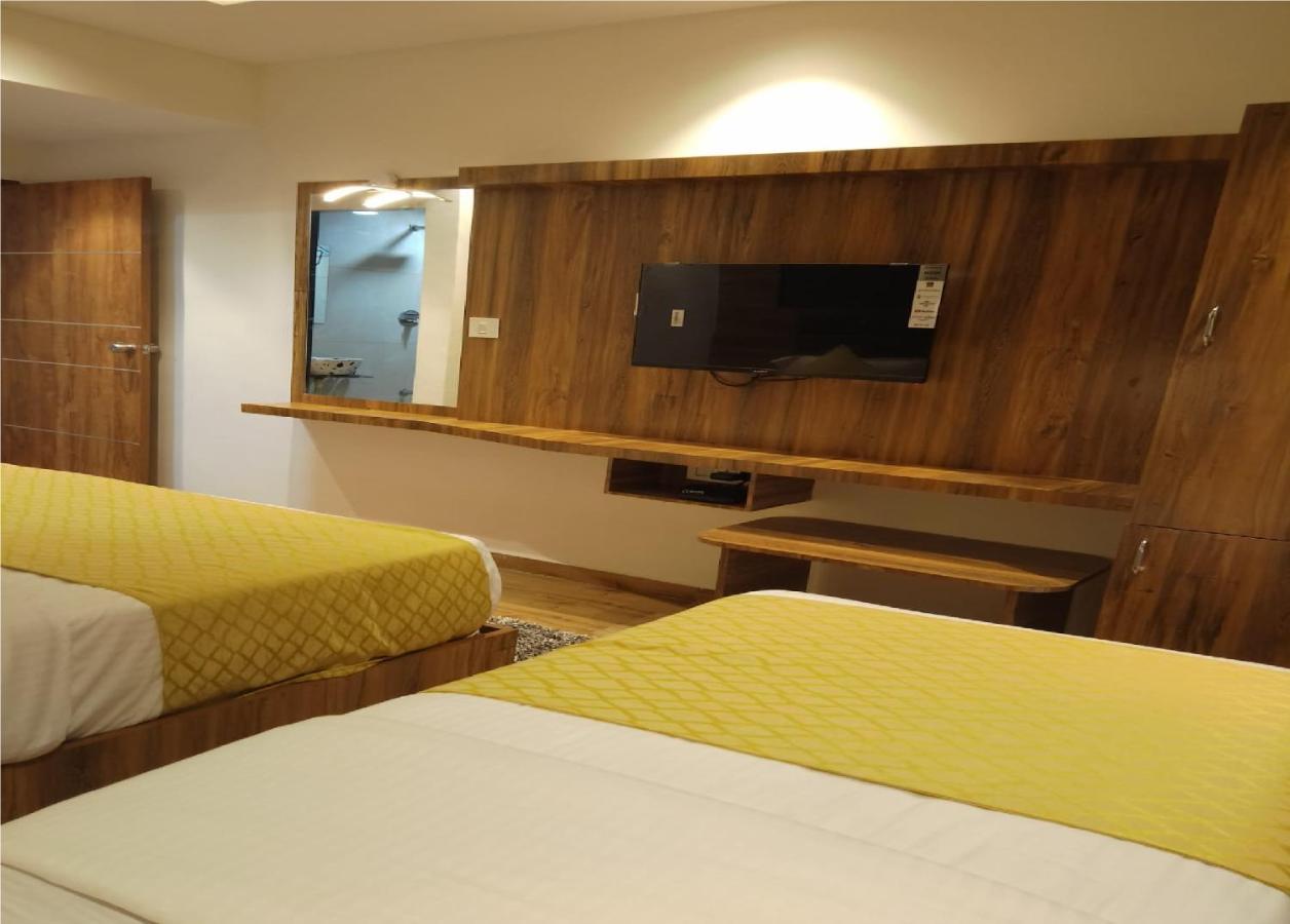 Hotel Lotus Villa Ahmedabad Eksteriør bilde