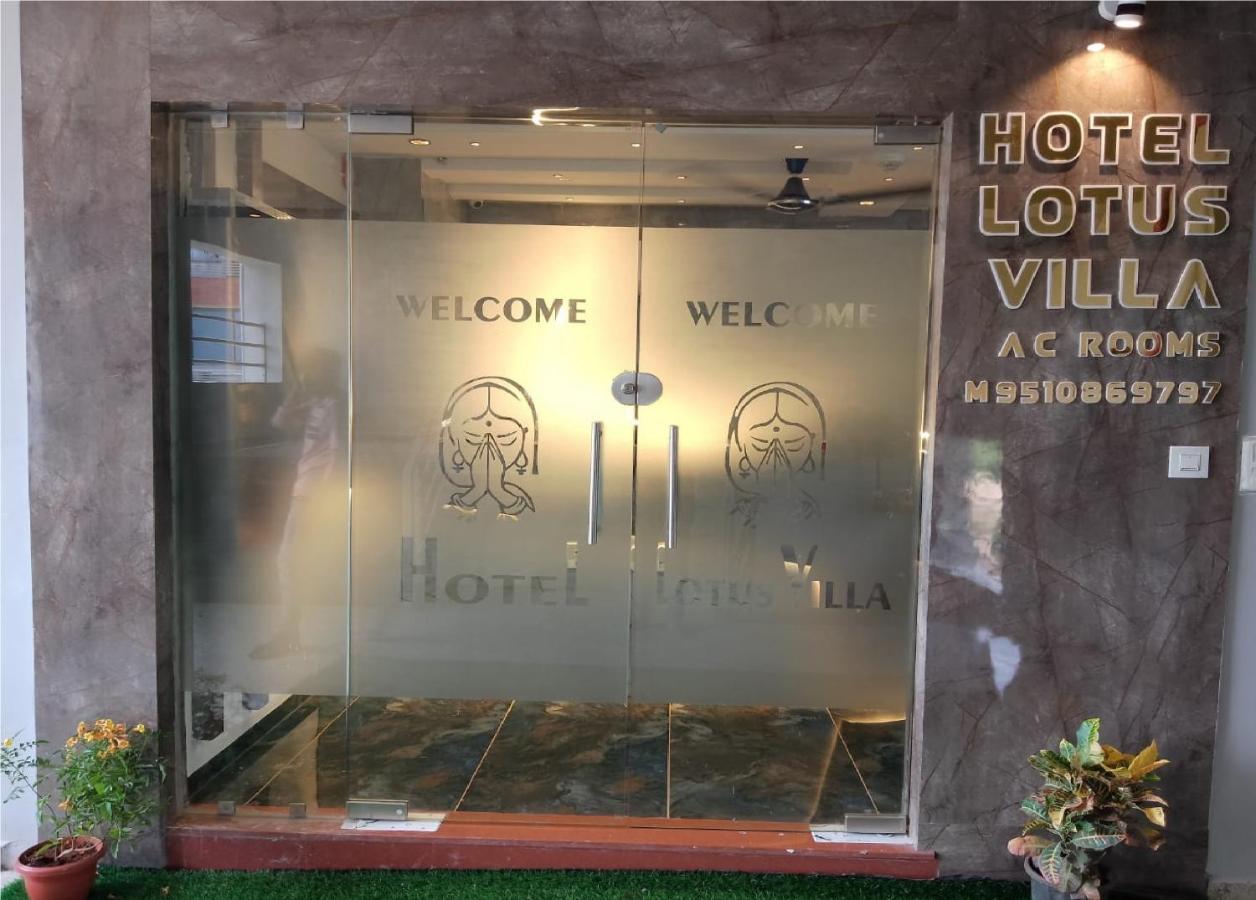 Hotel Lotus Villa Ahmedabad Eksteriør bilde